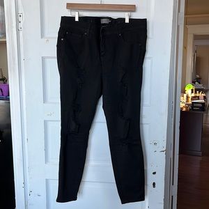 Torrid Black Distressed Bombshell Skinnies - 16W short